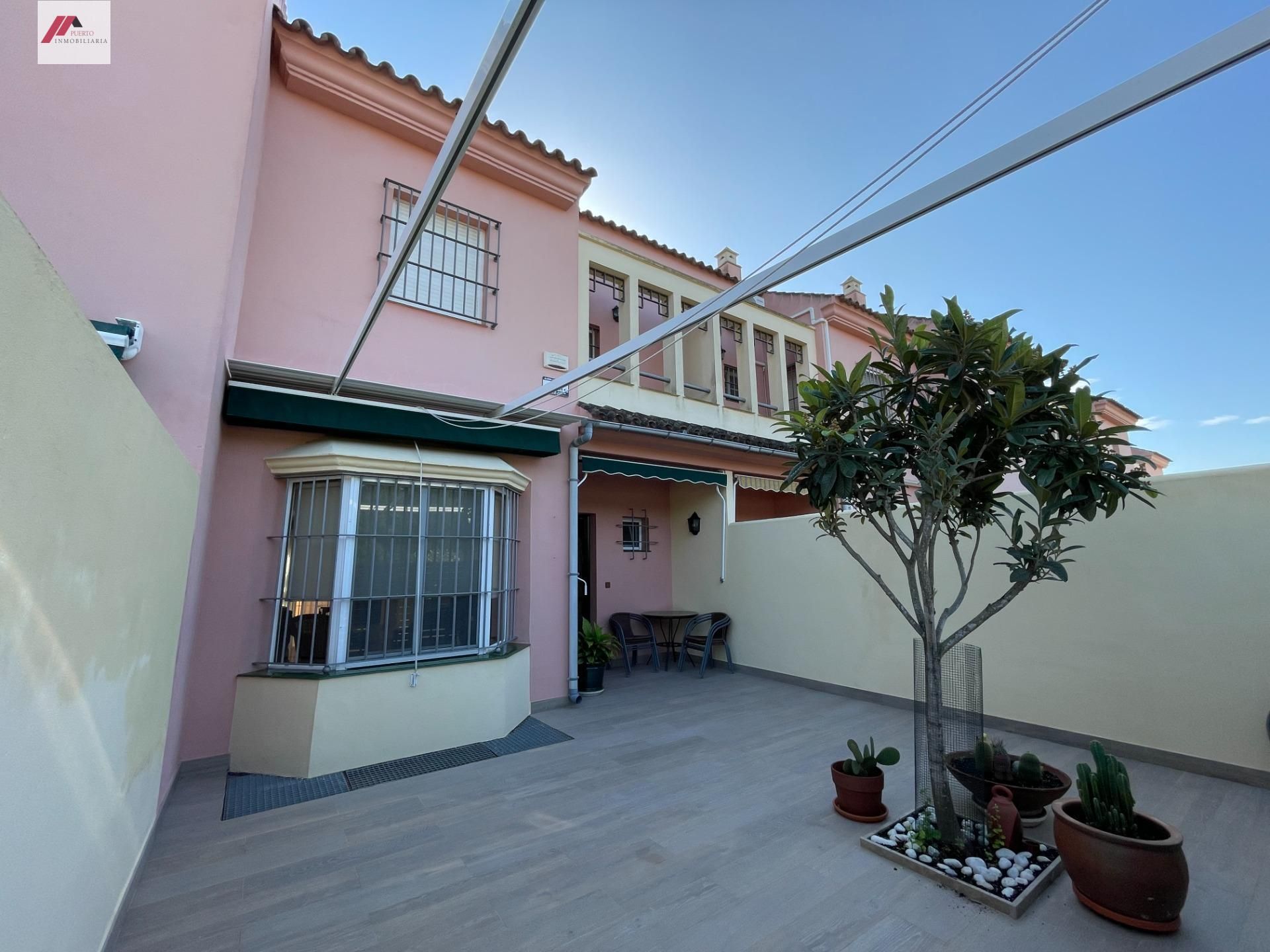 Single-family semi-detached to rent in Soto de Vistahermosa