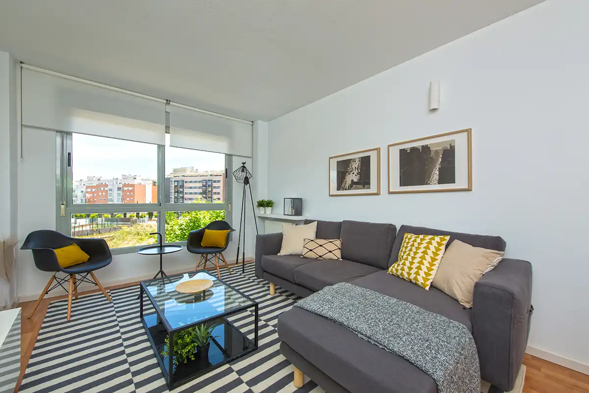 Sala de estar de Piso en venta en Madrid con Aire acondicionado, Trastero y Piscina comunitaria