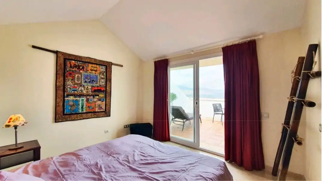 Schlafzimmer von Dachboden zum Verkauf in Mijas mit Terrasse, Abstellraum und Schwimmbad