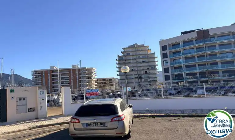 Parking de Garaje en venta en Roses