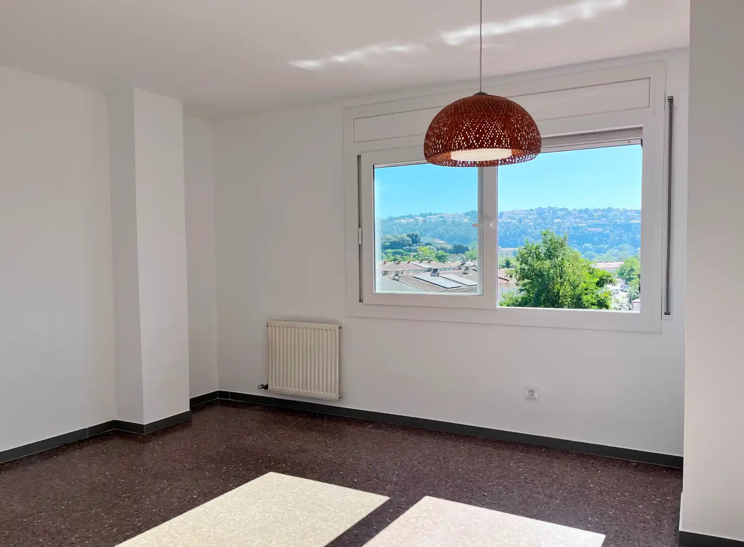 Wohnzimmer von Wohnung zur Miete in Girona mit Heizung, Ofen und Waschmaschine