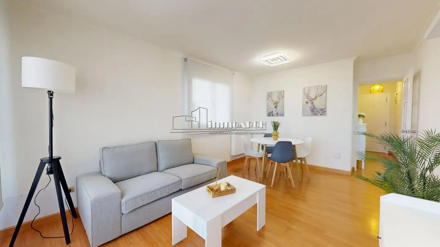 Sala de estar de Piso de alquiler en A Coruña Capital  con Calefacción y Amueblado