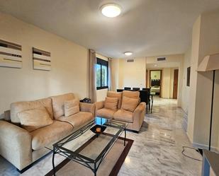 Sala d'estar de Apartament en venda en Mijas amb Aire condicionat, Terrassa i Traster