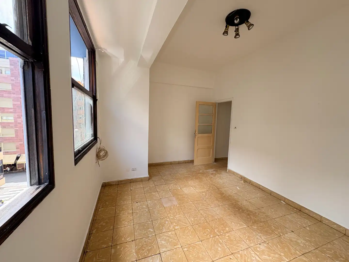 Flat for sale in Calle León y Castillo, imagen 2