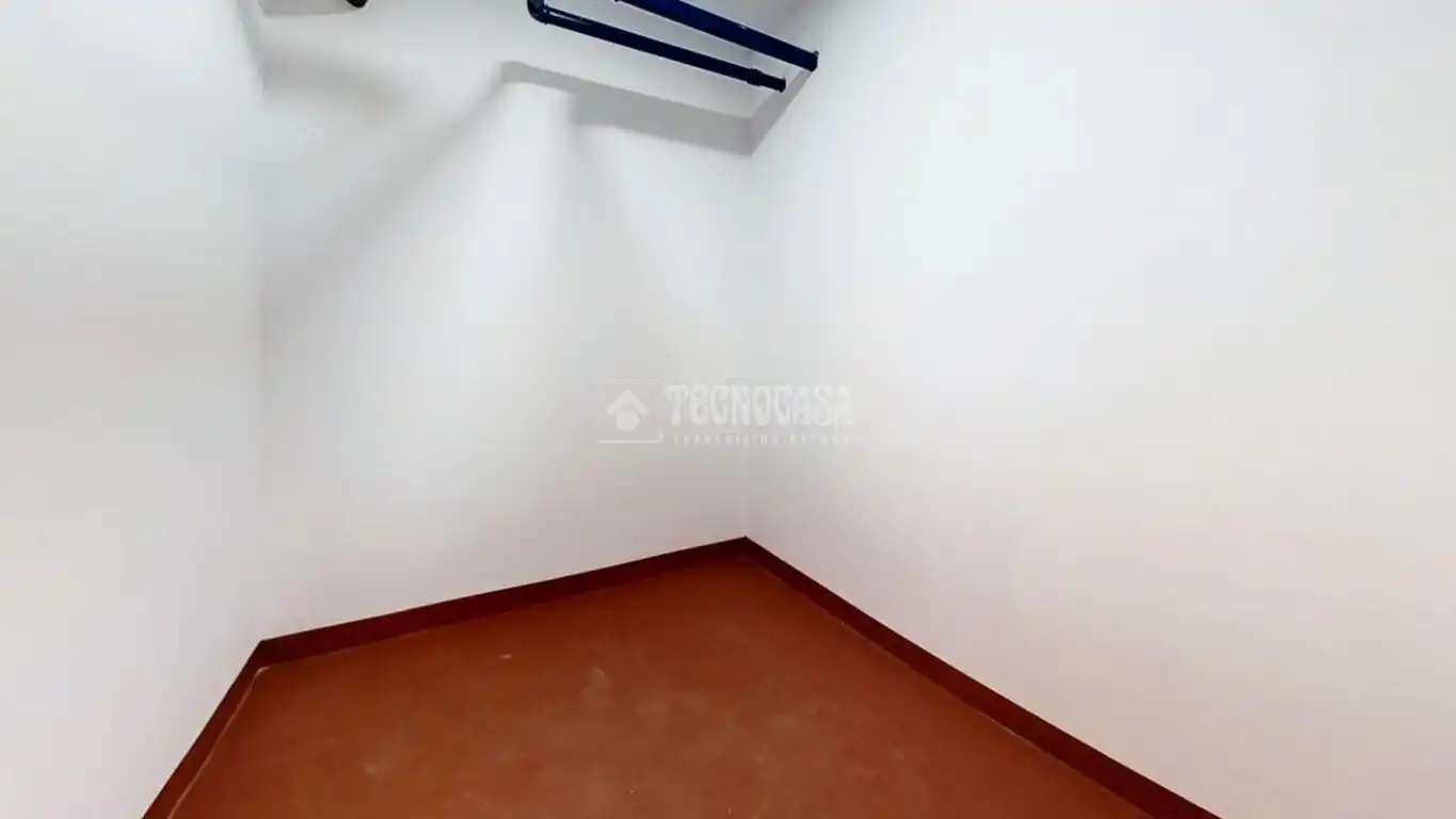 Trastero en venta en Caballería Española