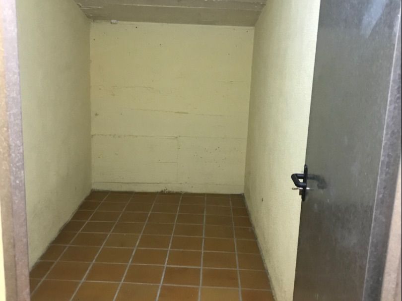 Traster en venda en Esplugues de Llobregat amb Alarma