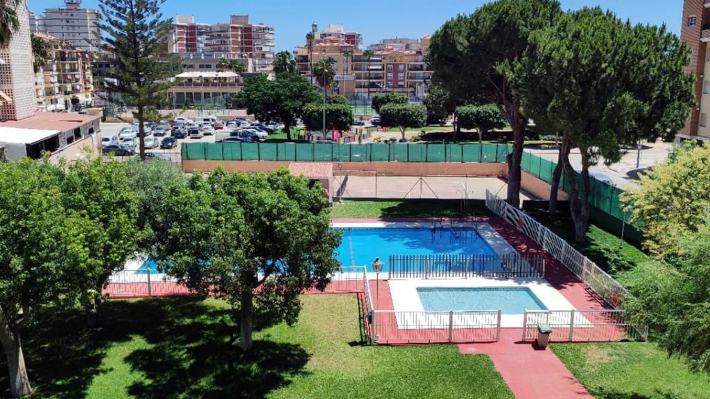 Piscina de Pis en venda en Campillos amb Terrassa
