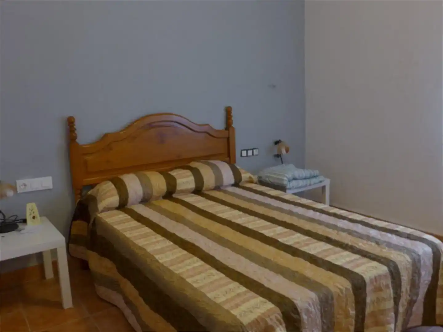 Habitación de Casa adosada en venta en Cabra con Jardín privado, Trastero y Piscina