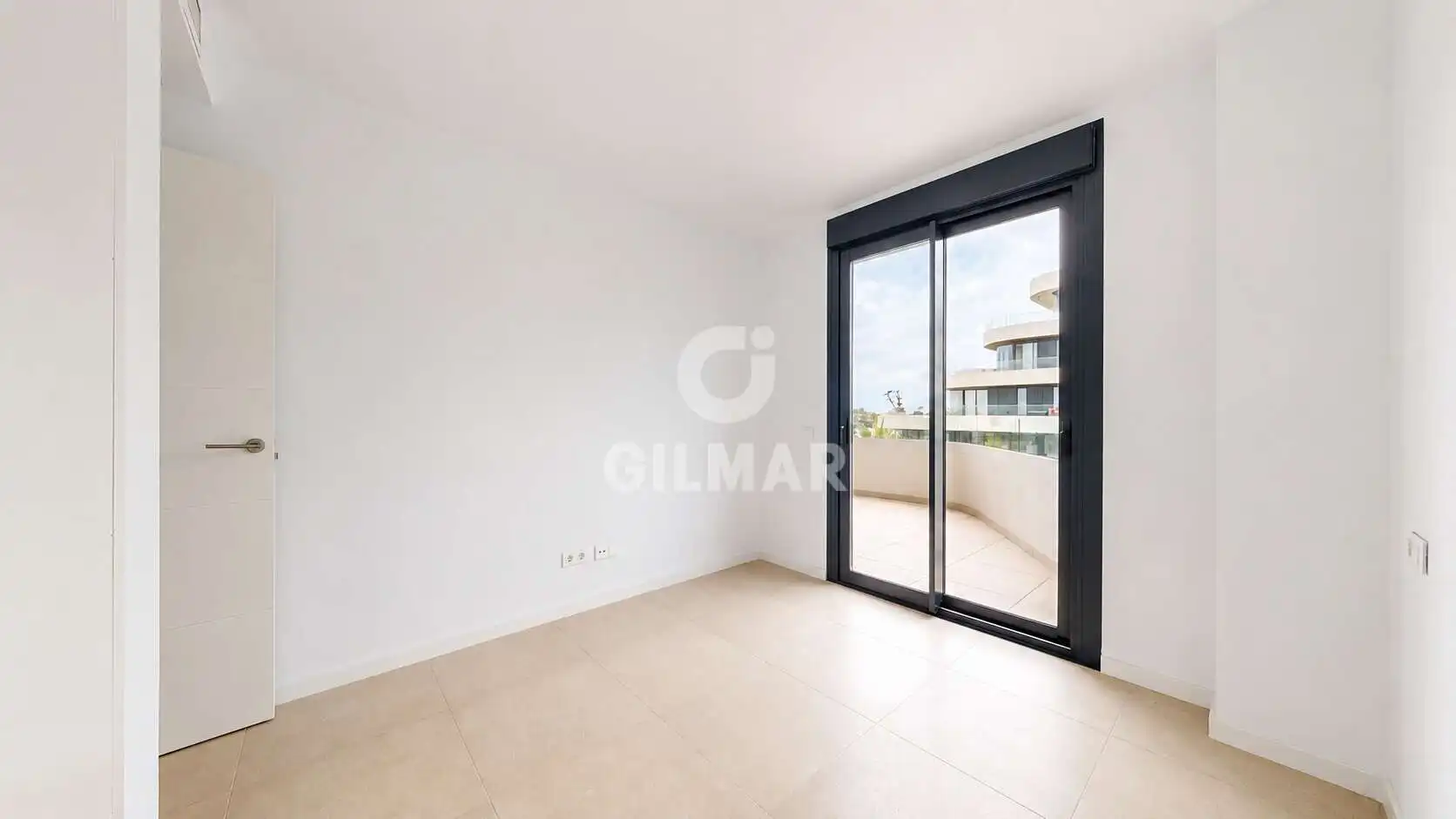 Habitación de Piso en venta en Torremolinos con Calefacción, Jardín privado y Trastero