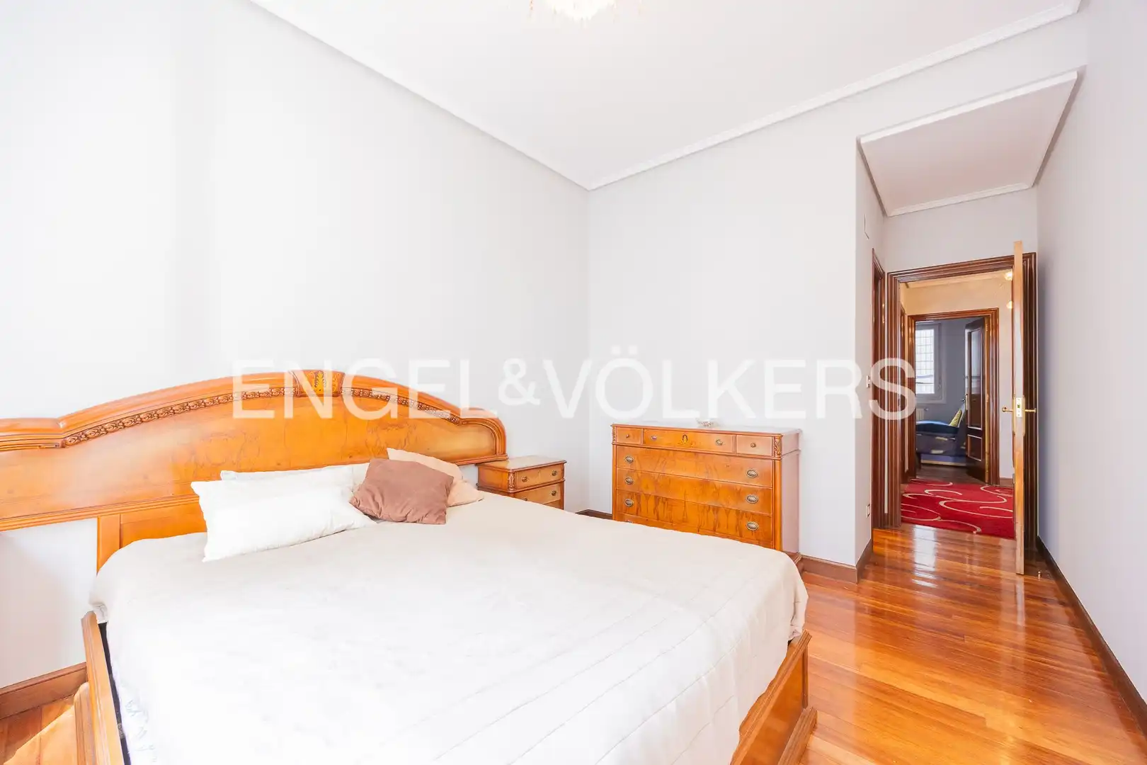 Schlafzimmer von Wohnung zum Verkauf in Bilbao  mit Heizung, Parkett und Balkon