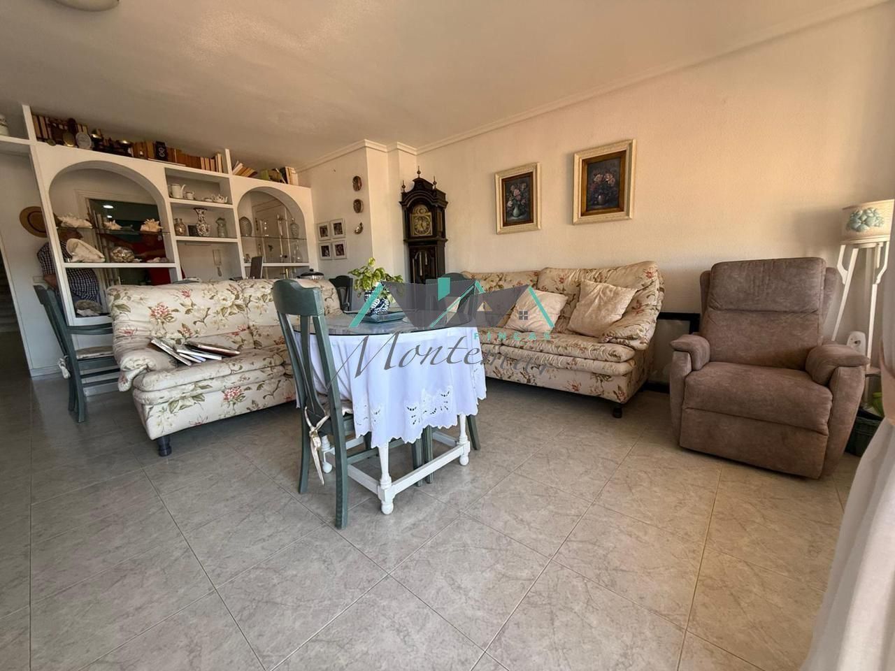Sala d'estar de Dúplex en venda en Águilas amb Terrassa i Moblat