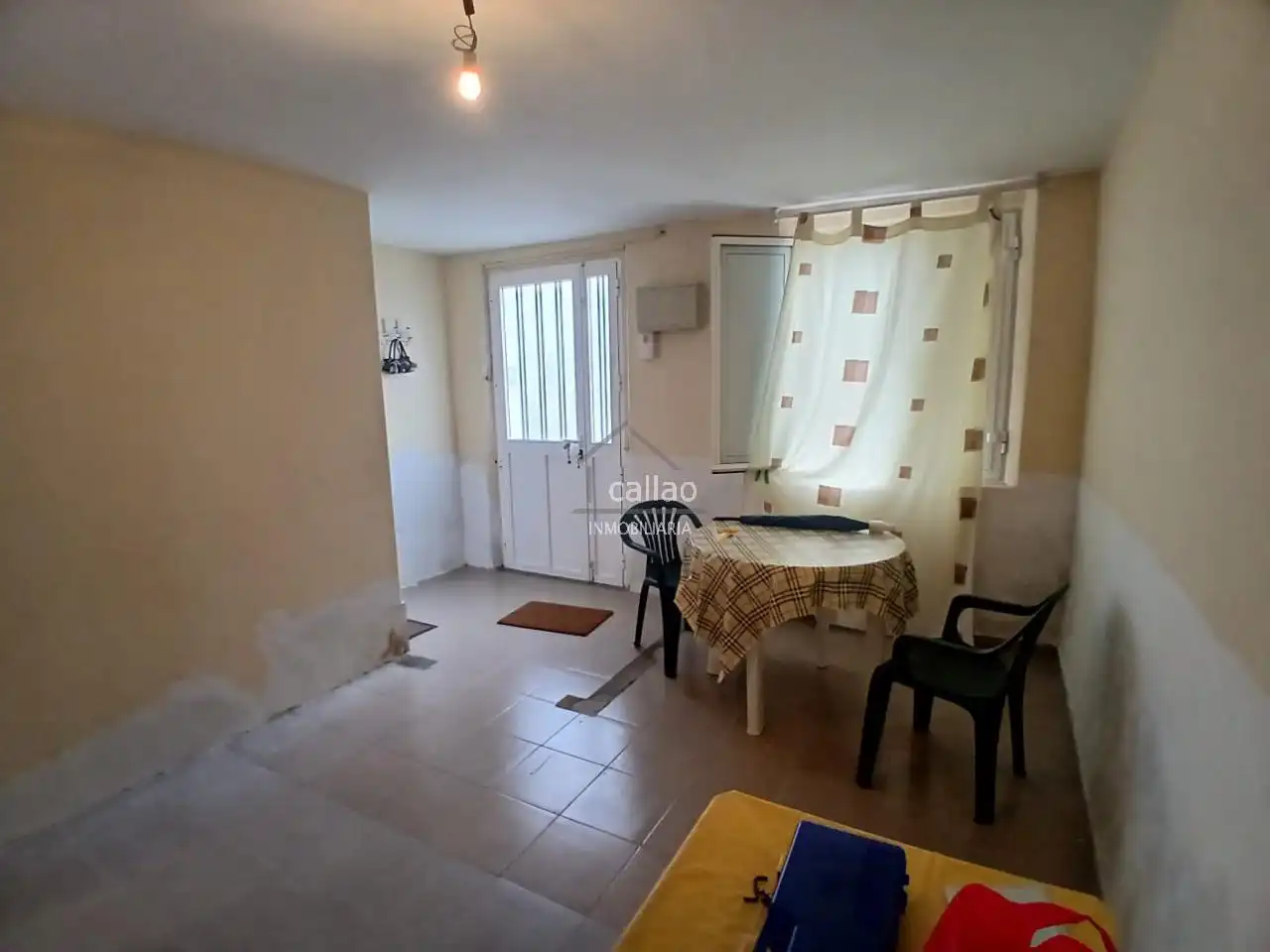 Casa adosada en venda en Narón amb Jardí privat, Traster i Moblat