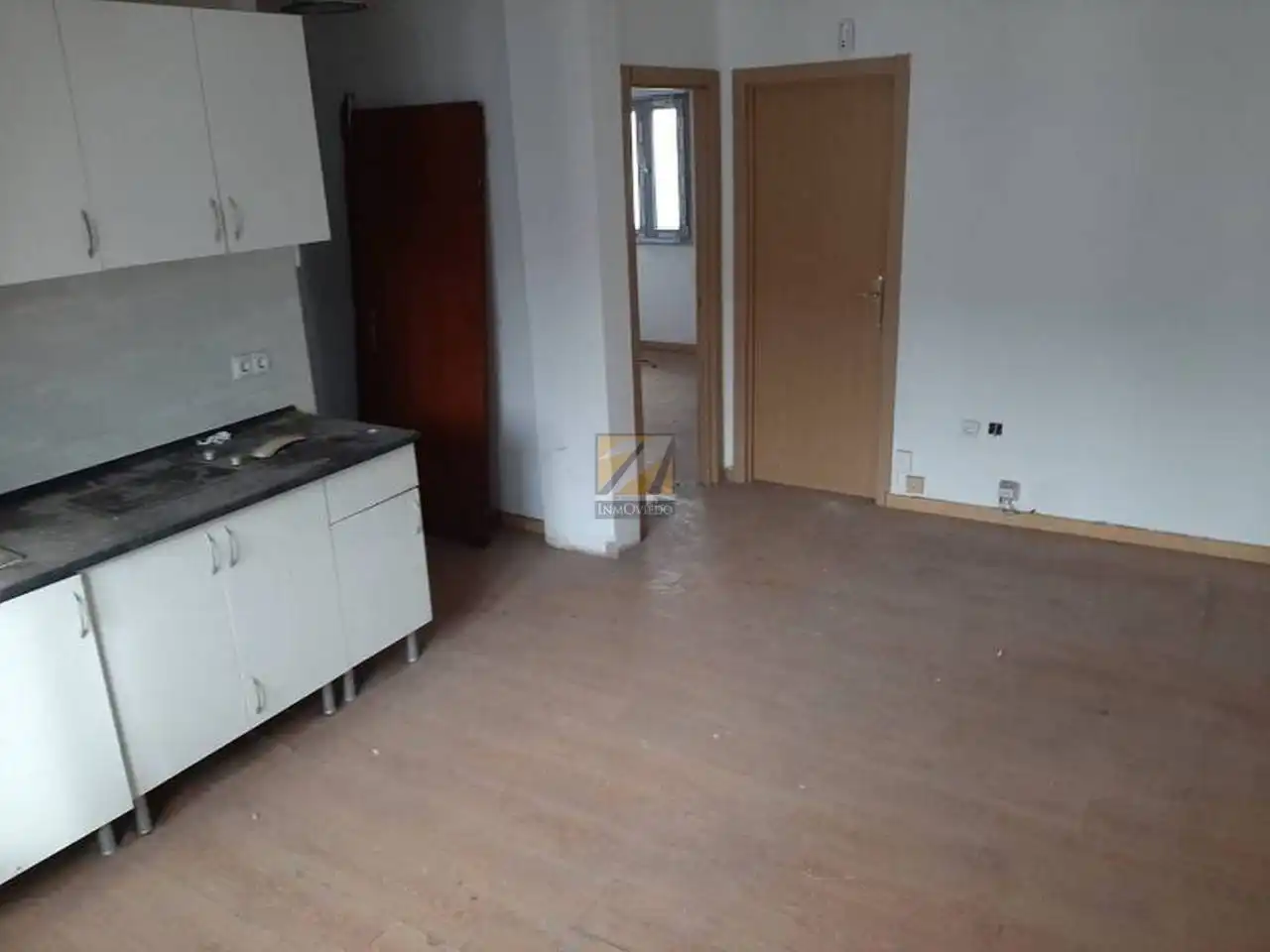 Cuina de Pis en venda en Gijón  amb Balcó