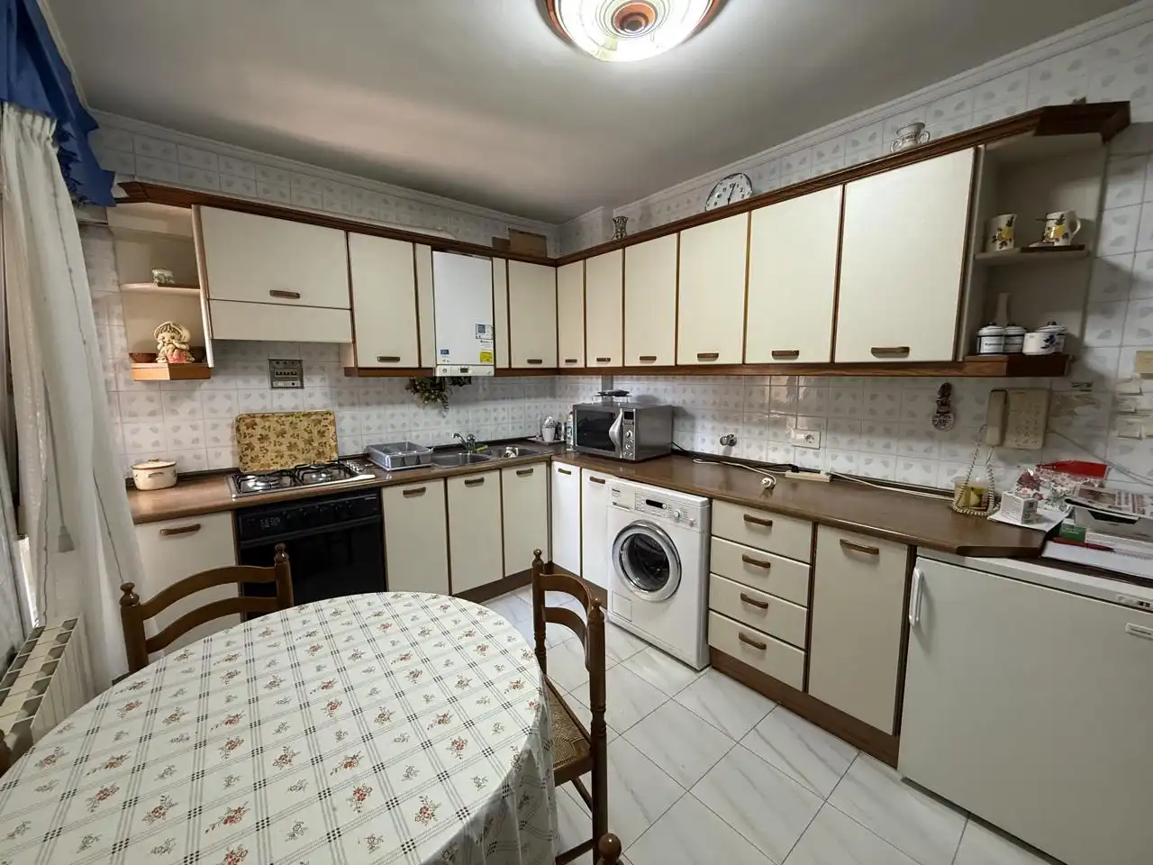 Kitchen of Flat for sale in Barakaldo   with Heating and Balcony