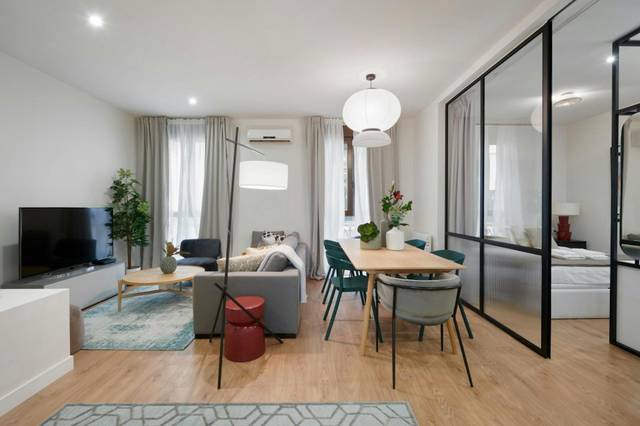 Piso en Alquiler en N/A en Cortes - Huertas