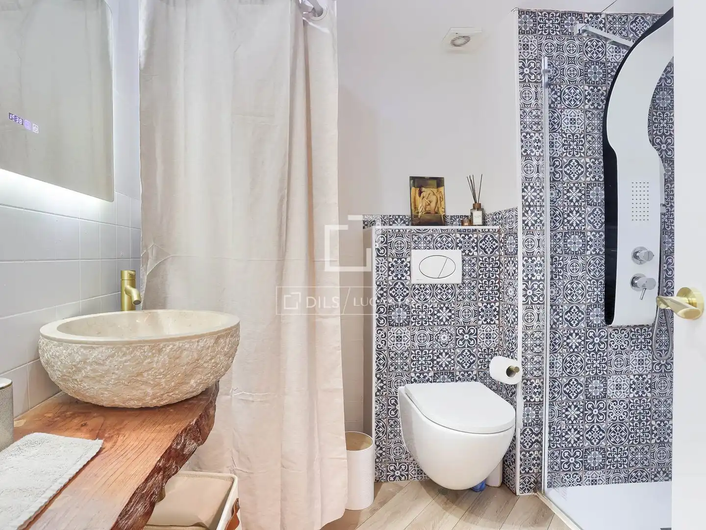 Bathroom of Flat for rent in  Palma de Mallorca  with Air Conditioner, Furnished and Balcony