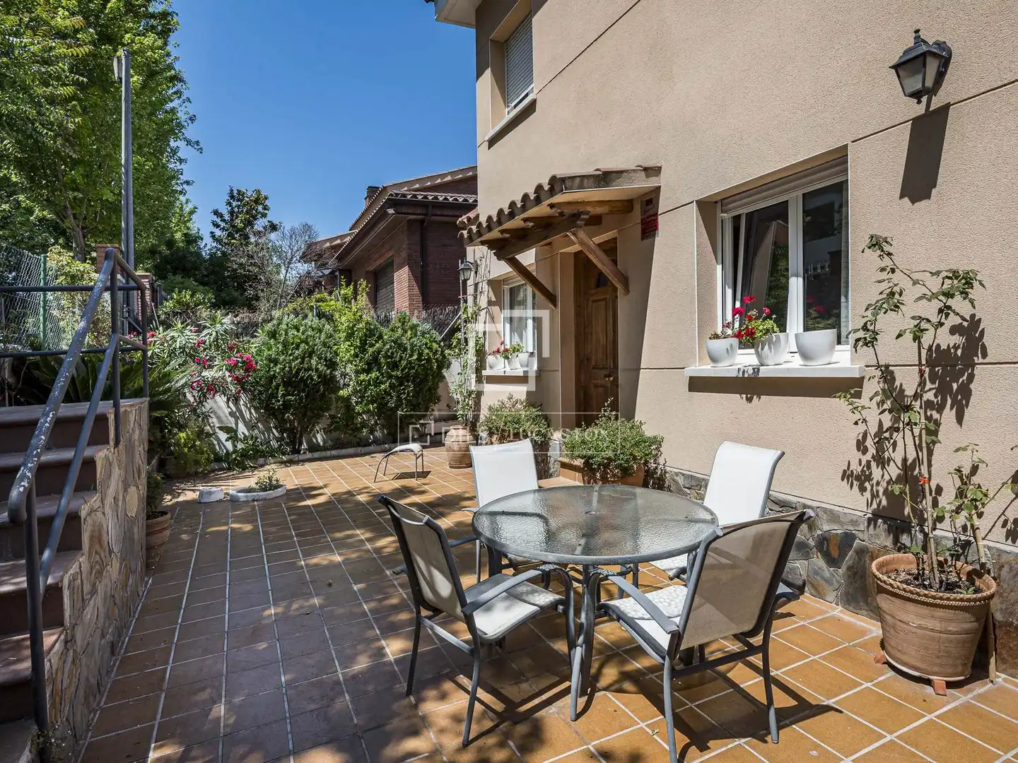 Terrassa de Casa o xalet en venda en Sant Cugat del Vallès amb Aire condicionat, Calefacció i Jardí privat