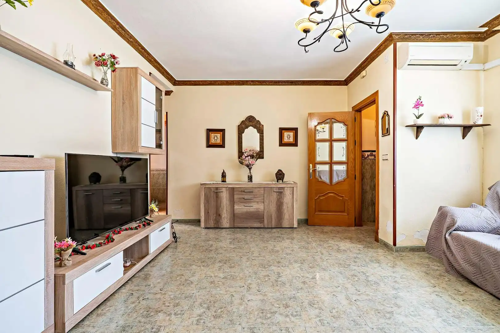Sala de estar de Casa o chalet en venta en El Ejido con Aire acondicionado, Amueblado y Balcón