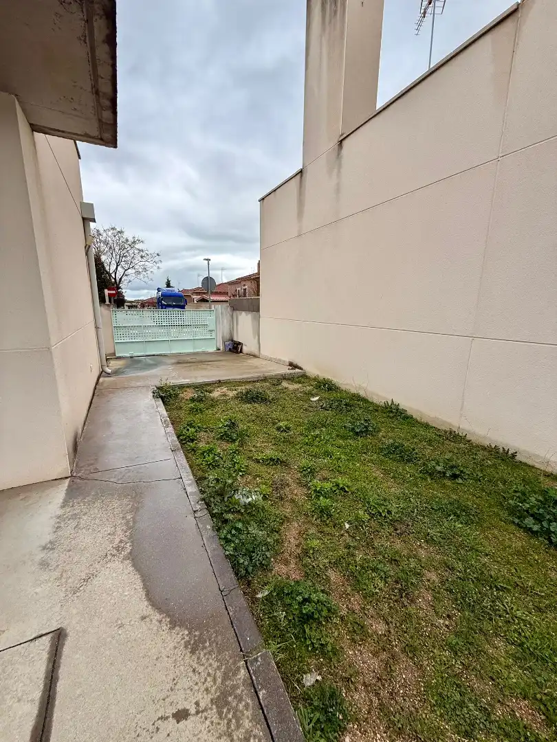 Exterior view of Houses for sale in Burguillos de Toledo  with Air Conditioner, Heating and Private garden