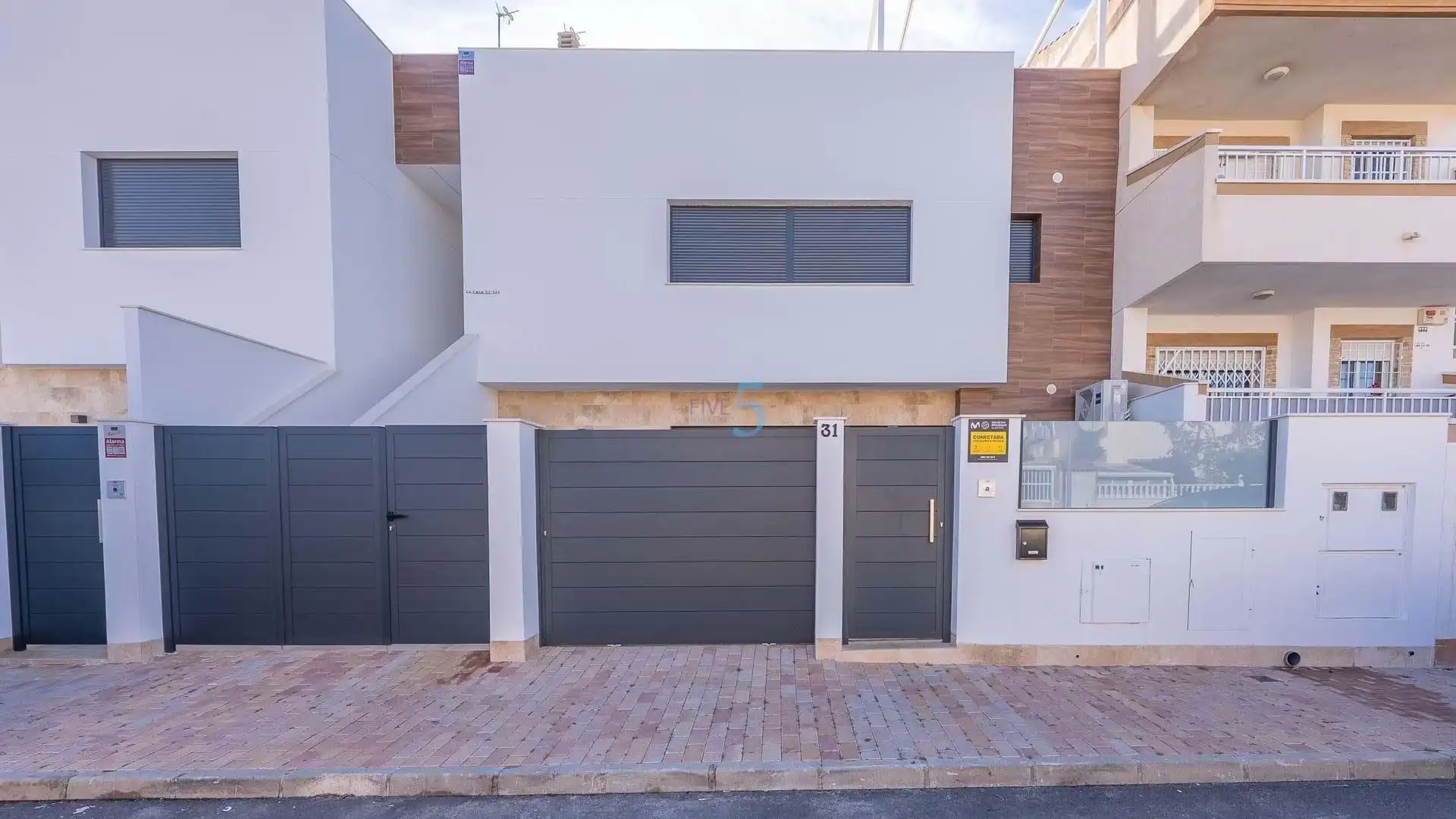 Vista exterior de Casa o chalet en venta en San Pedro del Pinatar con Aire acondicionado, Calefacción y Amueblado