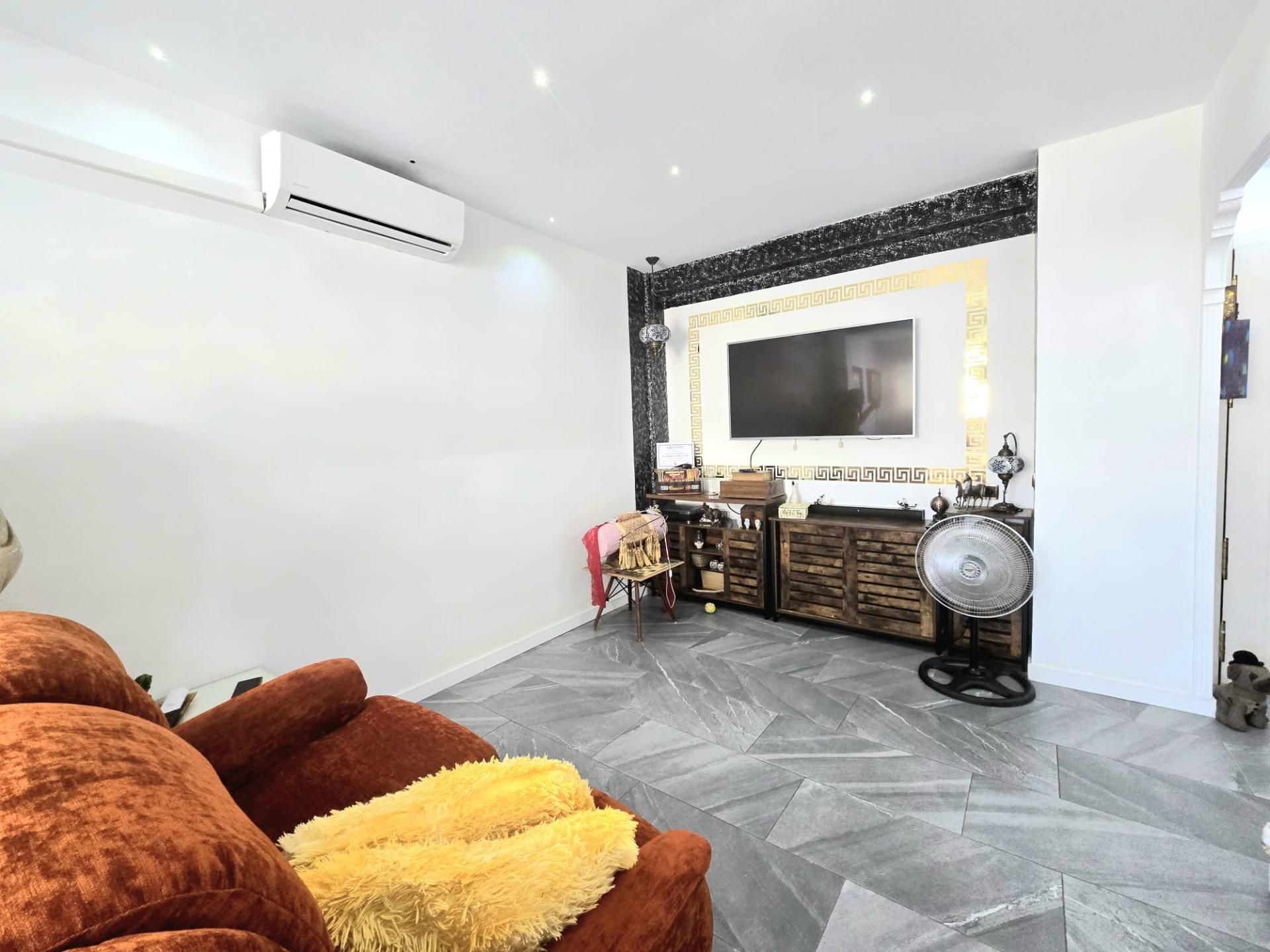 Flat for sale in Torremolinos  with Air Conditioner, Terrace and Storage room