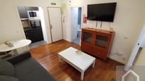 Living room of Flat for sale in  Madrid Capital