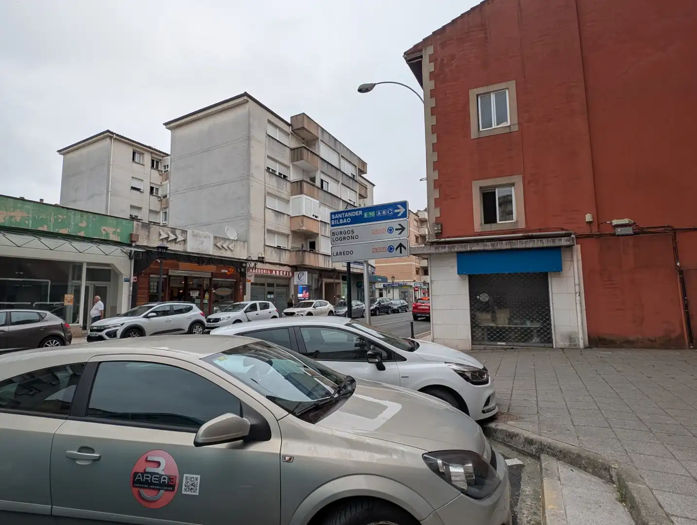 Parkplatz von Lagerraum zum Verkauf in Colindres