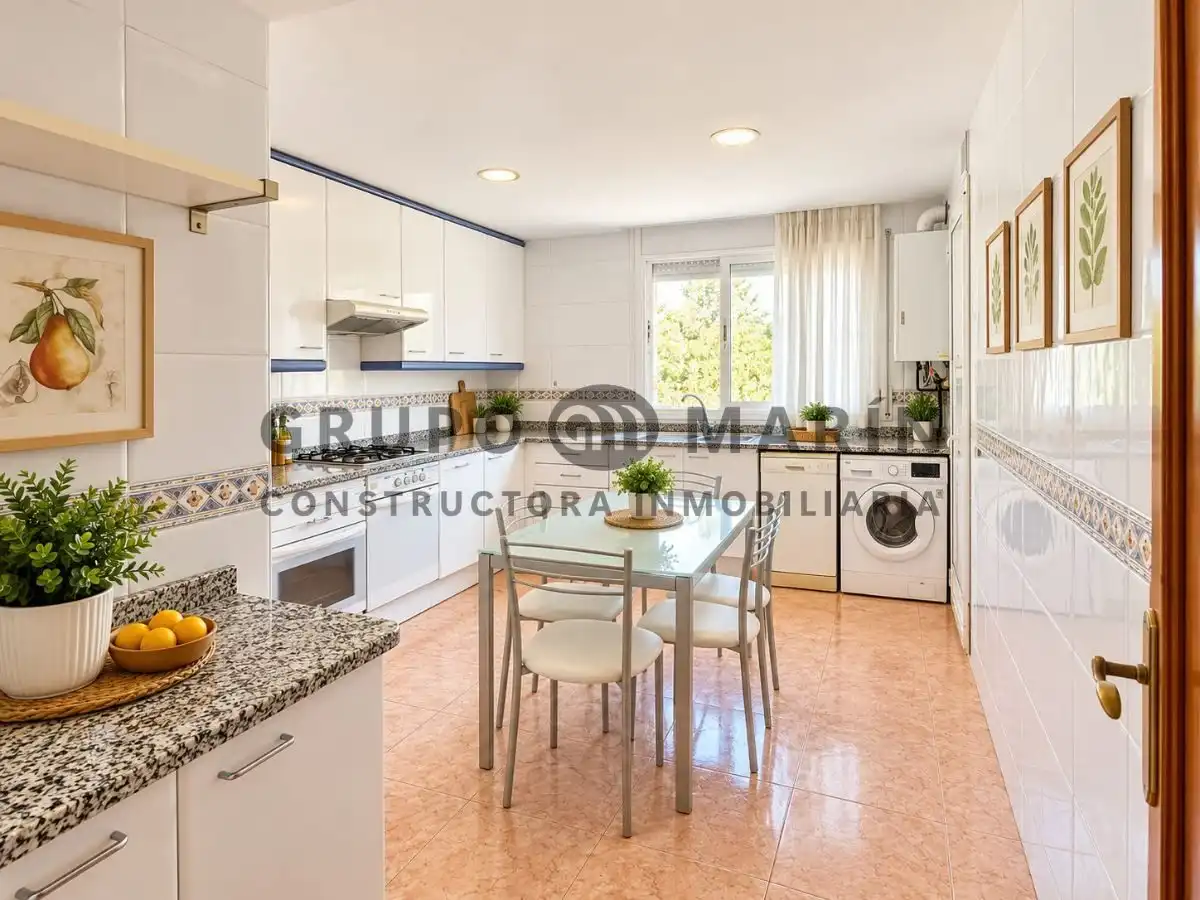 Cocina de Piso de alquiler en Malgrat de Mar, Barcelona