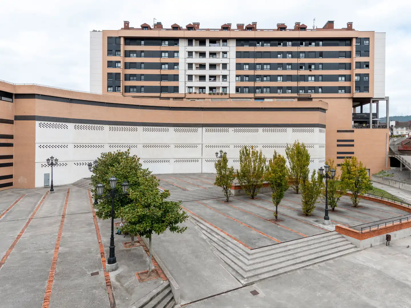 Vista exterior de Garaje de alquiler en Oviedo 