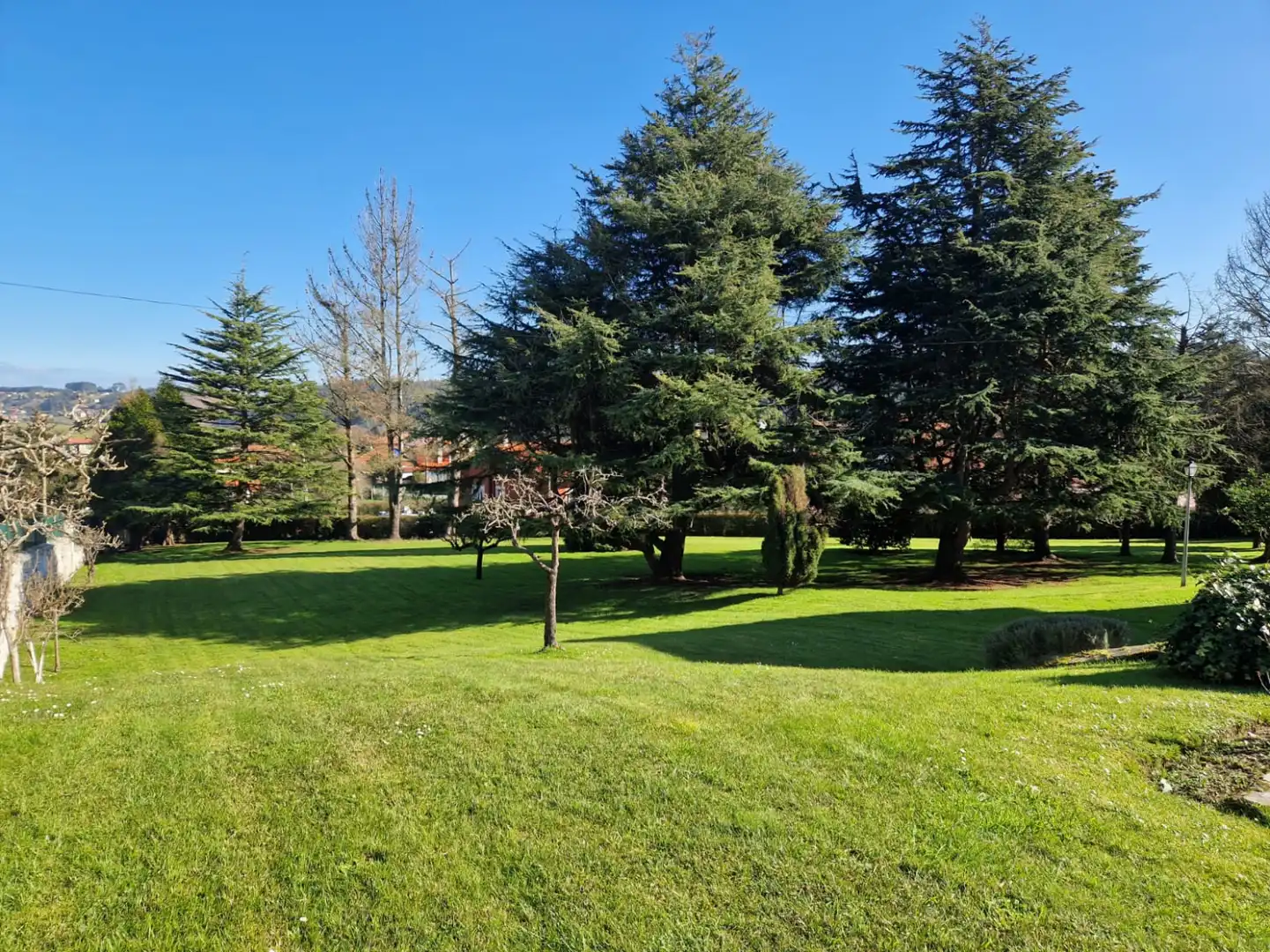 Jardí de Casa o xalet en venda en Castrillón amb Calefacció, Terrassa i Traster
