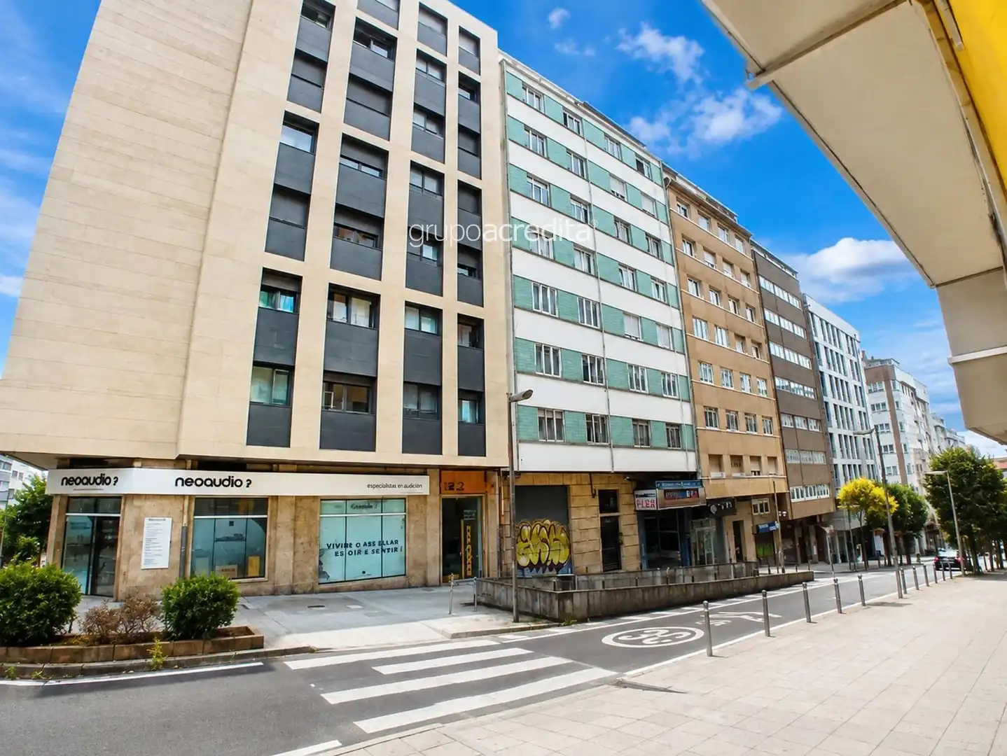 Vista exterior de Piso en venta en Santiago de Compostela  con Calefacción y Parquet