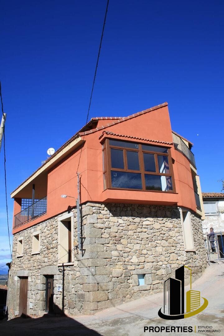 Vista exterior de Casa o xalet en venda en Puerto de Béjar