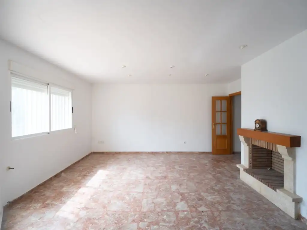 Detached homes for sale in Macastre  with Terrace
