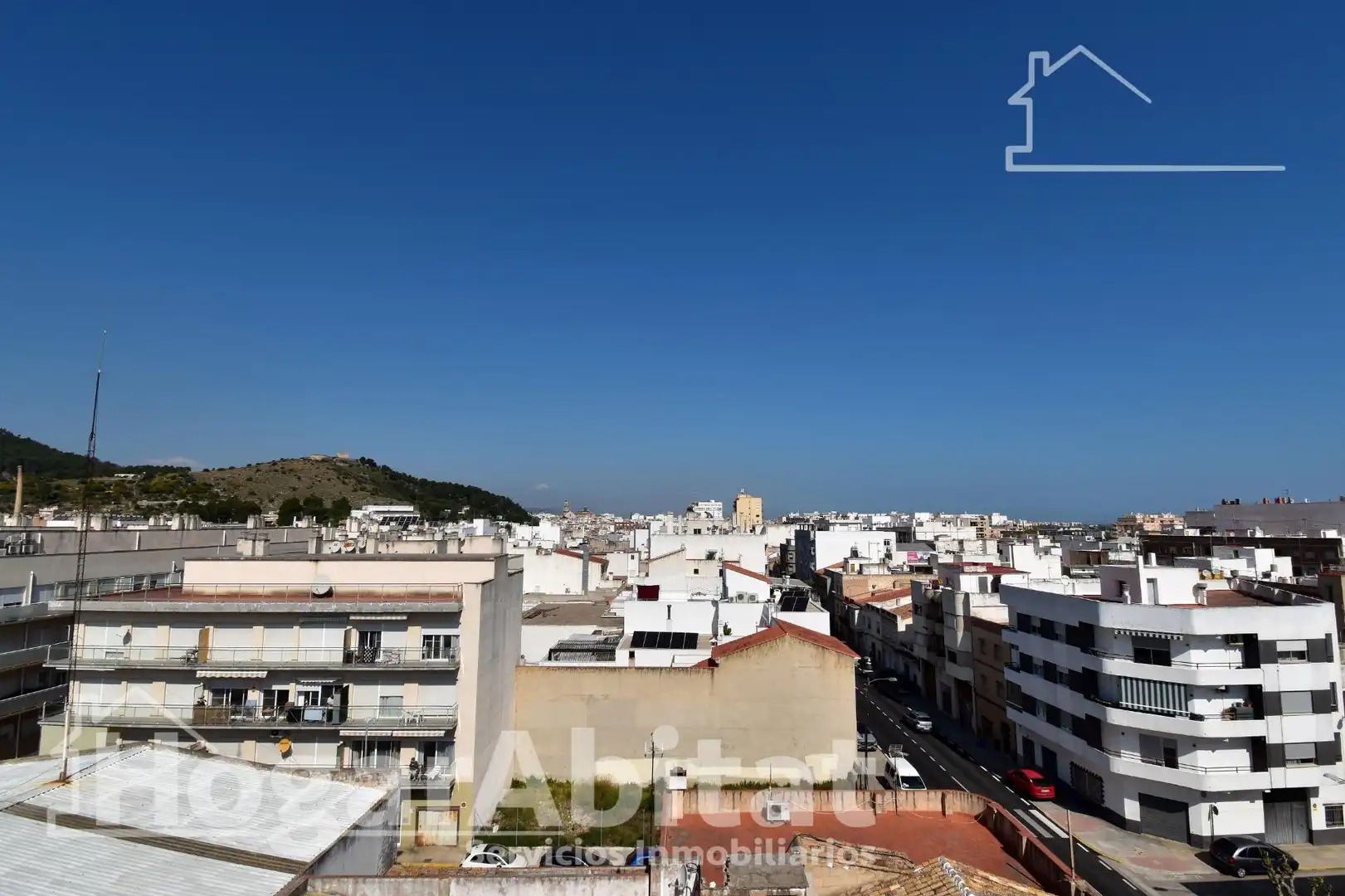 Vista exterior de Ático en venta en Oliva con Terraza y Amueblado