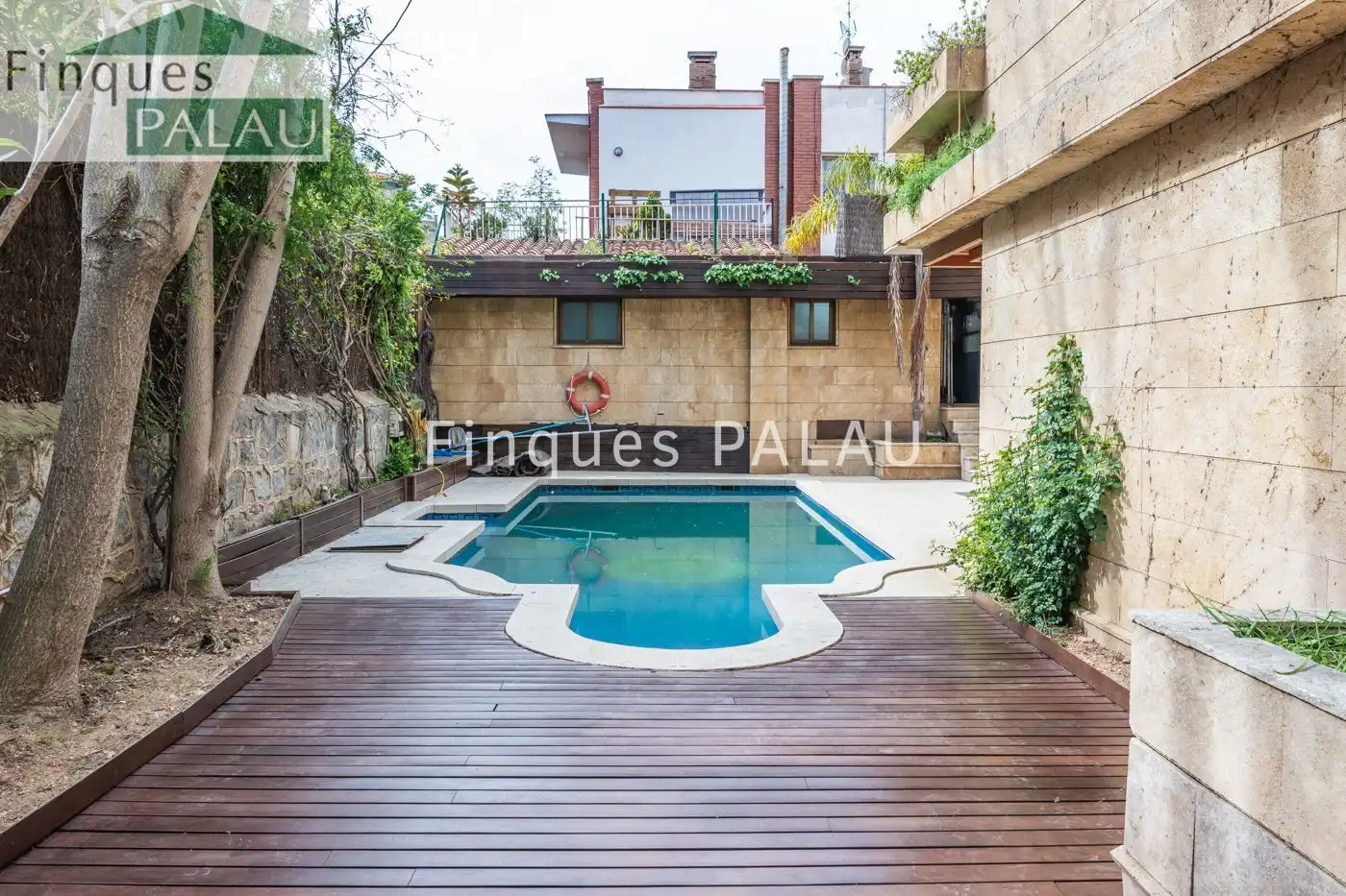 Swimming pool of Houses for rent in Sant Joan Despí  with Air Conditioner, Heating and Private garden