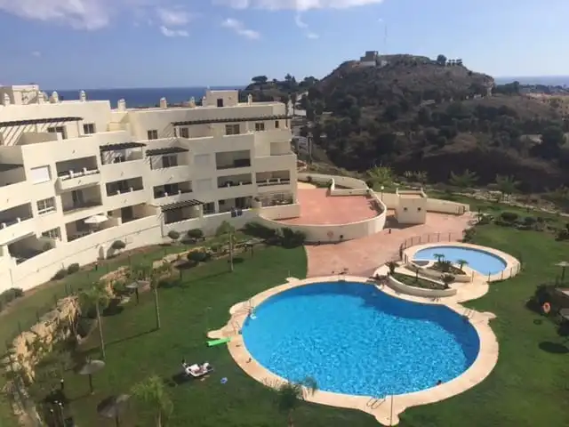 Vista exterior de Ático en venta en Benalmádena con Aire acondicionado, Terraza y Trastero