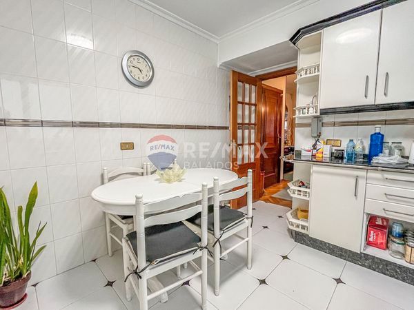 Flat for sale in Avenida do Alcalde Portanet, As Travesas - Balaídos, Centro Urbano