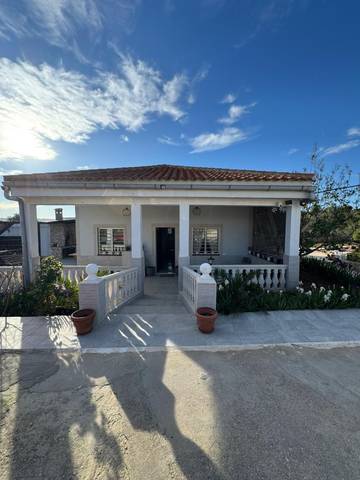 Casa-chalet en Venta en  DISEMINADO P 2 en Turís