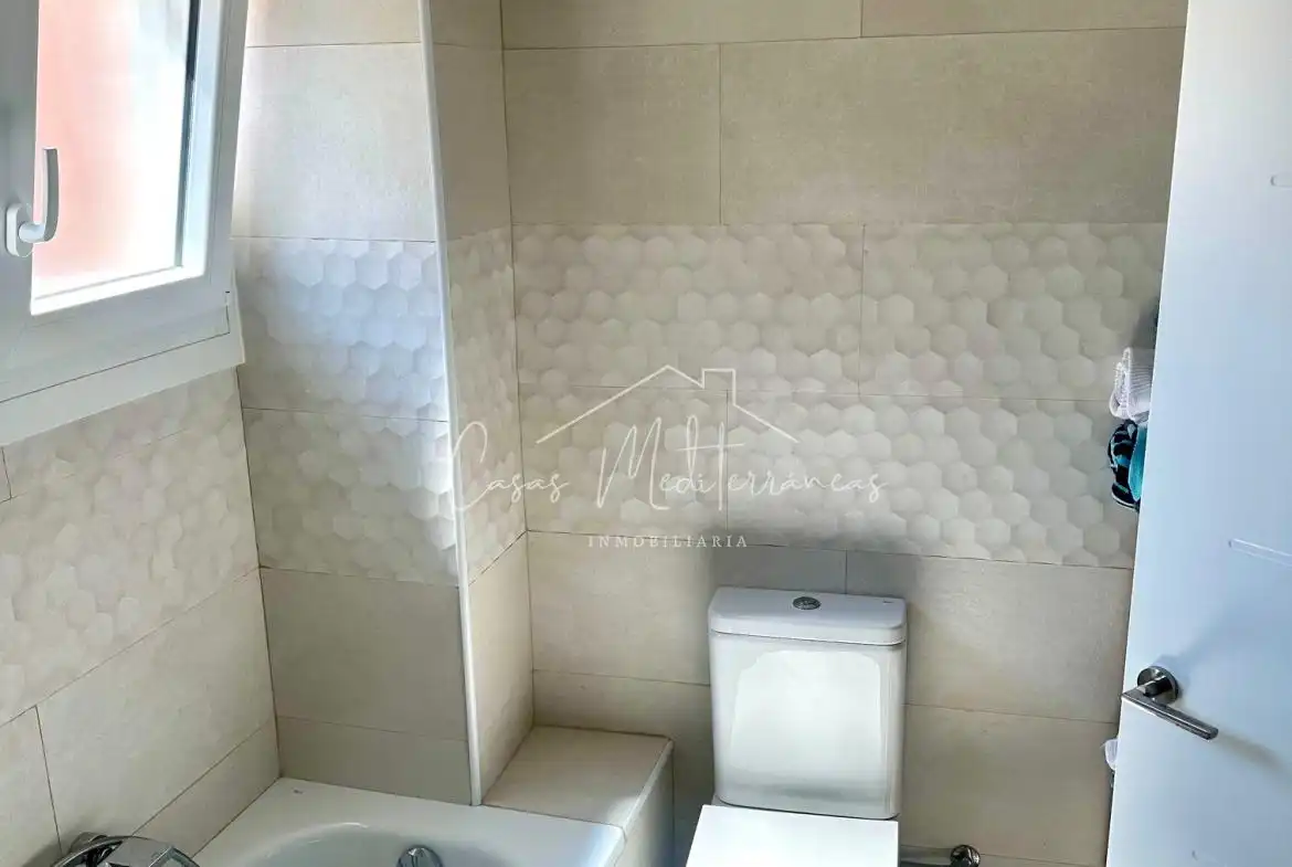 Baño de Piso en venta en Vandellòs i l'Hospitalet de l'Infant con Aire acondicionado, Calefacción y Alarma