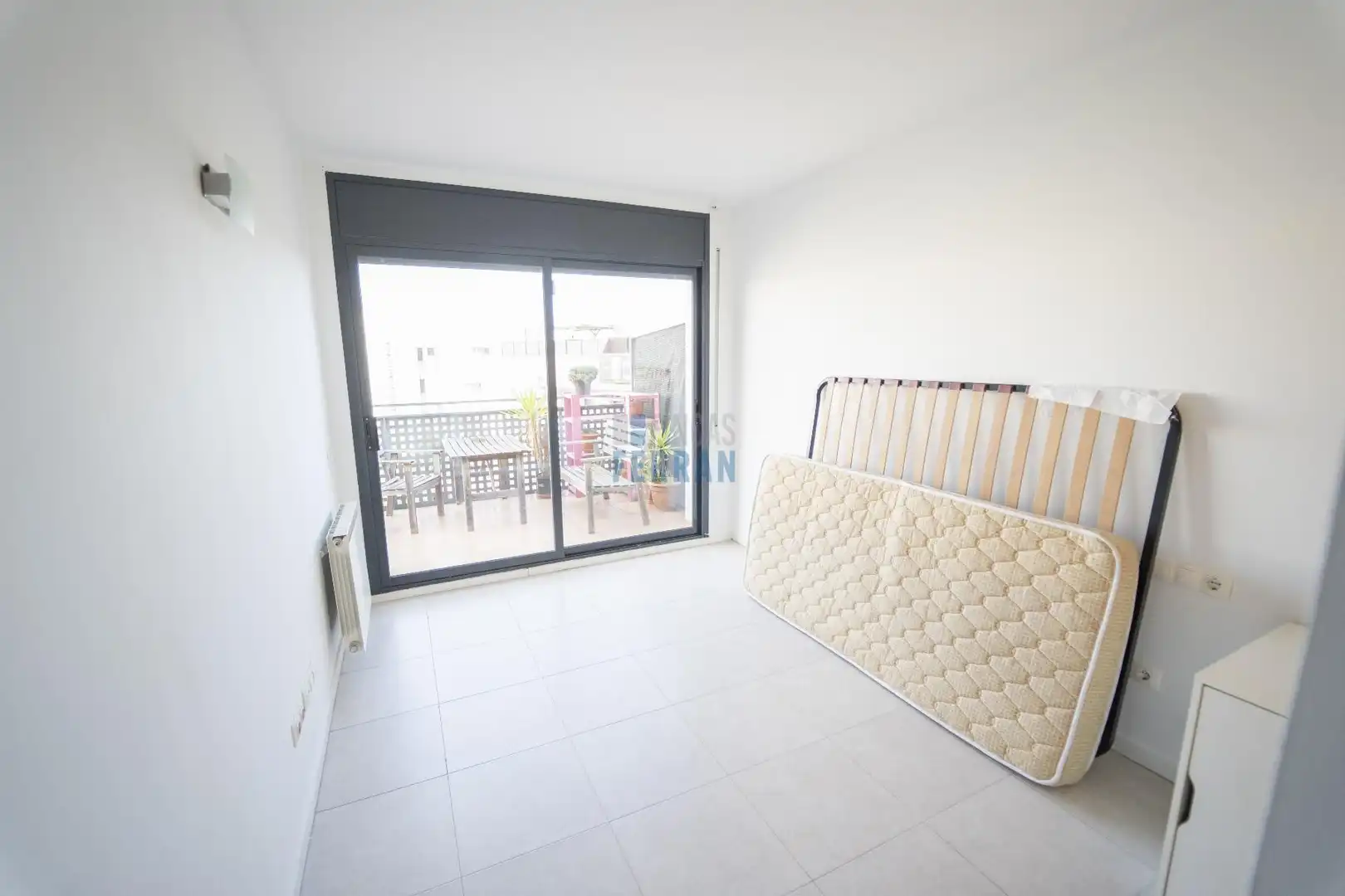 Habitación de Ático en venta en El Vendrell con Aire acondicionado, Terraza y Trastero