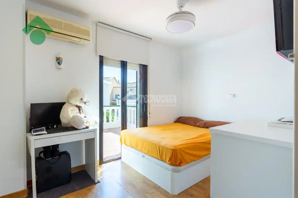 Habitación de Casa adosada en venta en Nerja con Aire acondicionado y Balcón