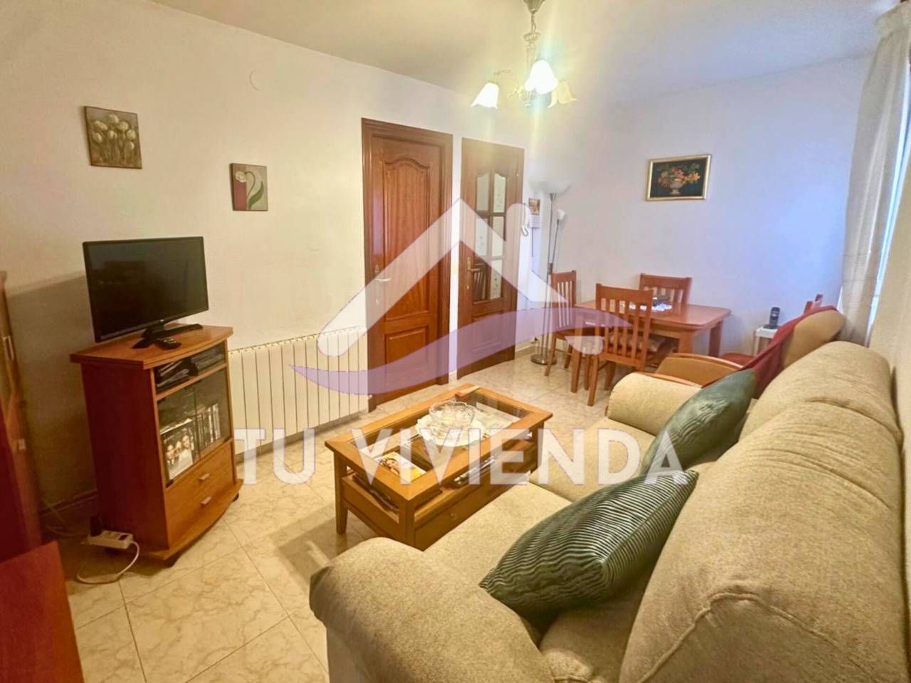 Living room of Flat for sale in Palencia Capital  with Storage room and Furnished