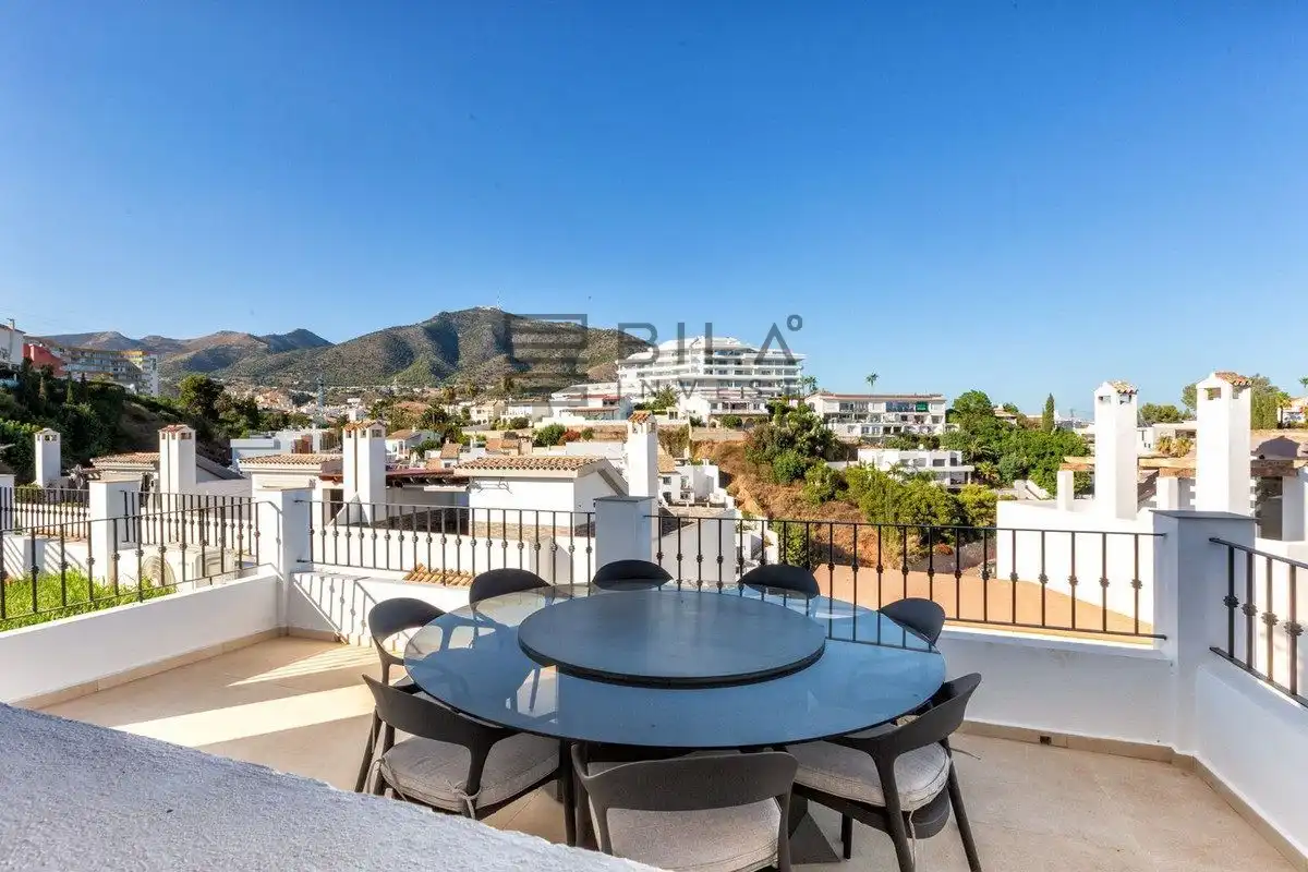 Villa con piscina in vendita a C/ Amapolas, imagen 6