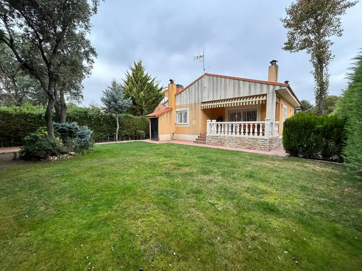 Jardí de Casa o xalet en venda en Pioz amb Calefacció, Jardí privat i Alarma