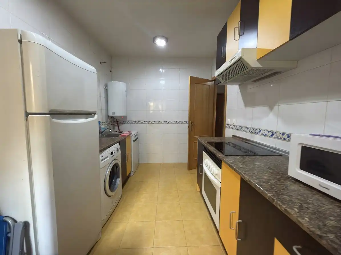 Kitchen of Flat for sale in Casarrubios del Monte  with Heating and Storage room