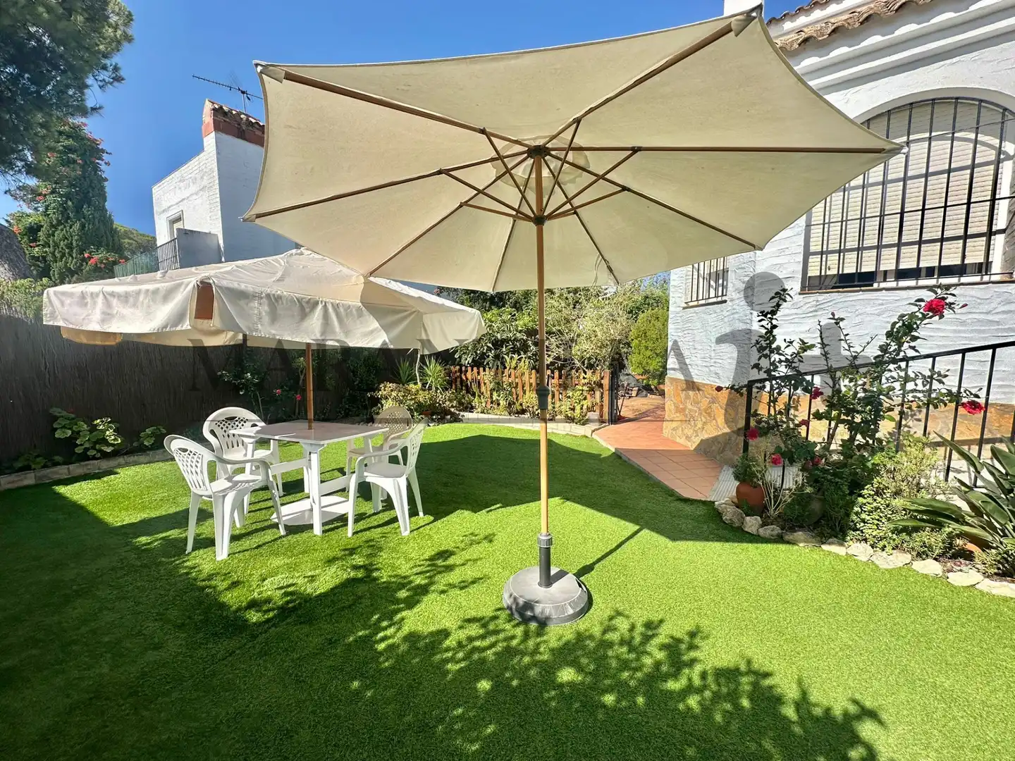 Chalet con jardín en venta en Urbasur, imagen 4