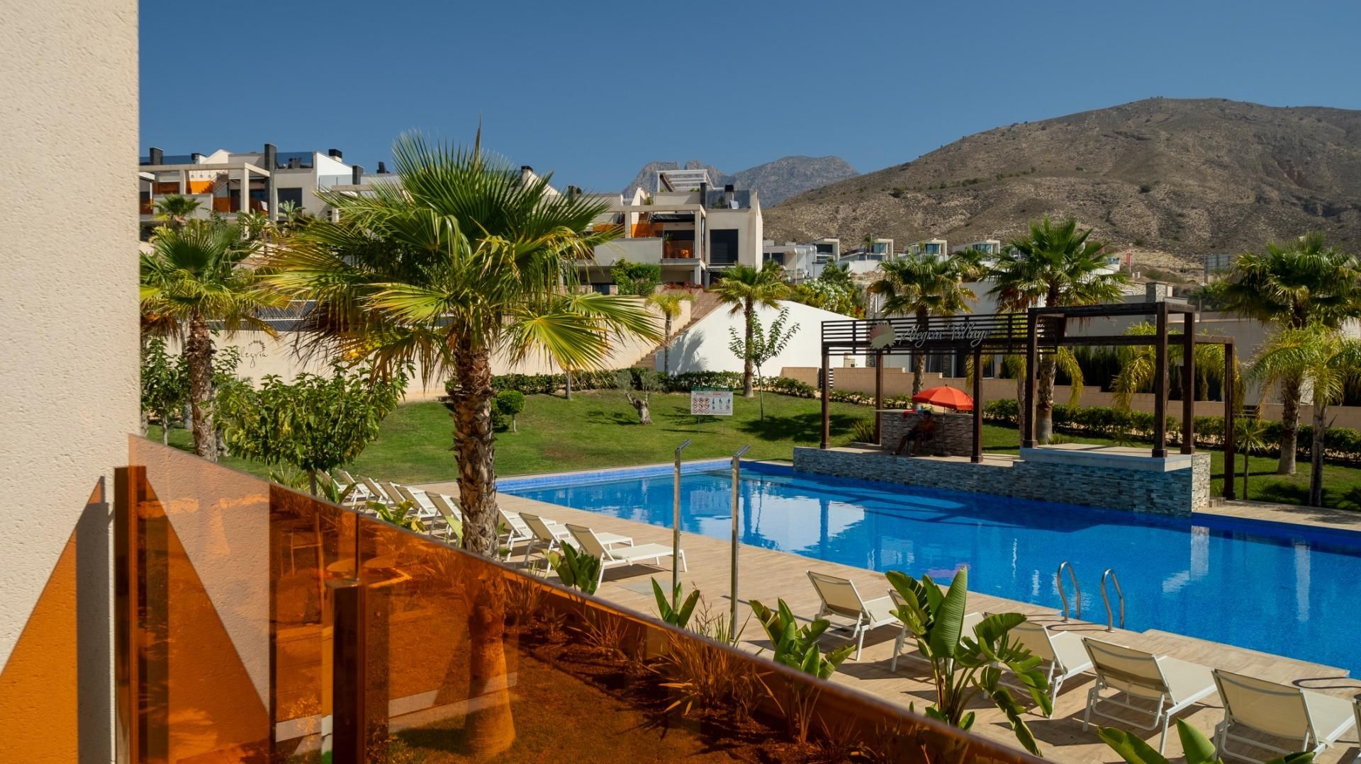 Swimming pool of Apartment to rent in Finestrat  with Air Conditioner, Heating and Private garden