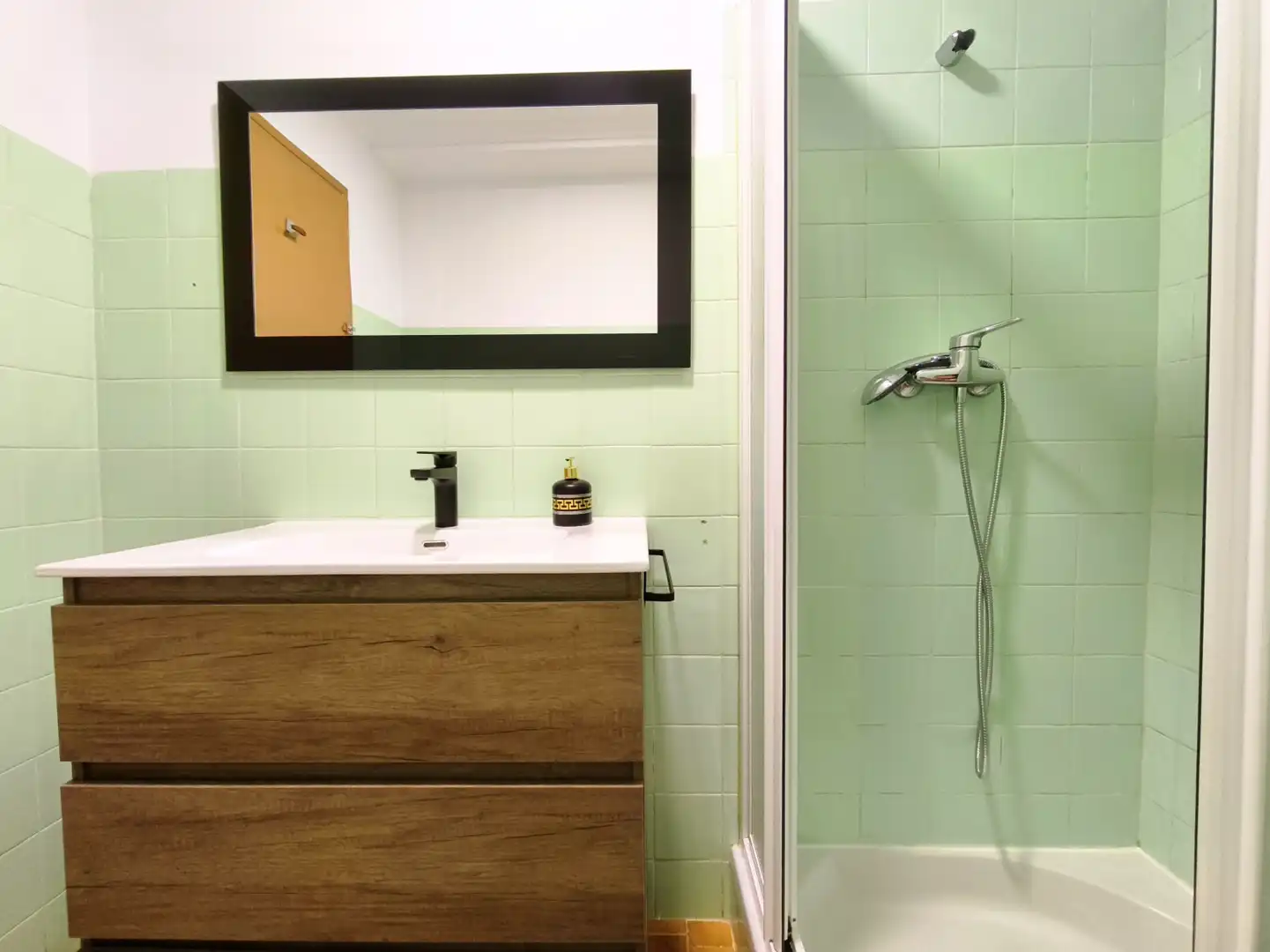 Bathroom of Flat for rent in  Logroño  with Furnished