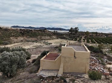 Casa rústica amb jardí en venda a Las Cunas - La Algarrobina