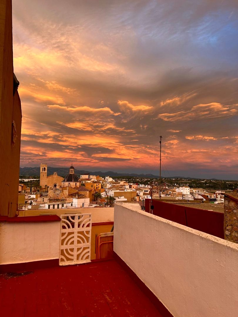 Vista exterior de Casa adosada en venda en Llíria amb Aire condicionat, Terrassa i Traster